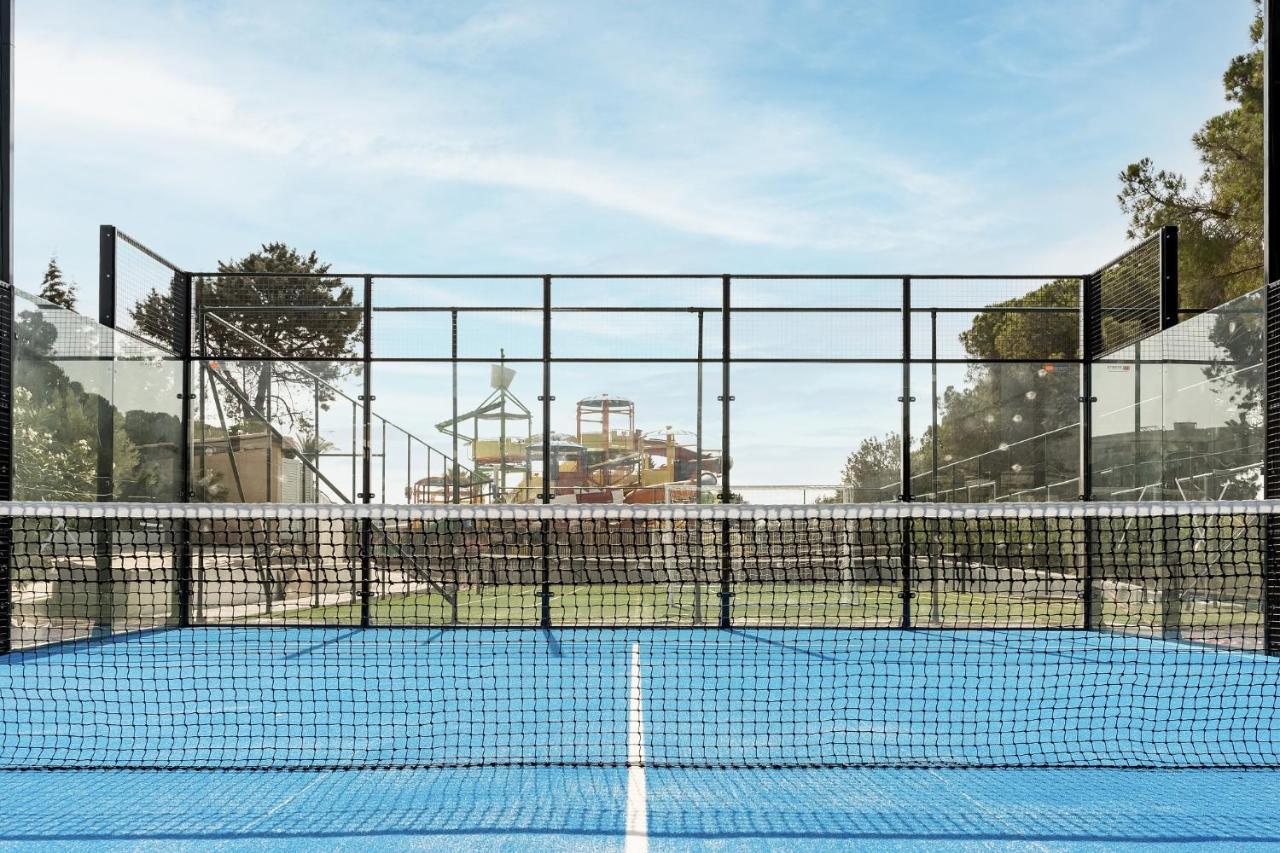 Helea Lifestyle Beach Resort Kallithea  Bagian luar foto A paddle tennis court