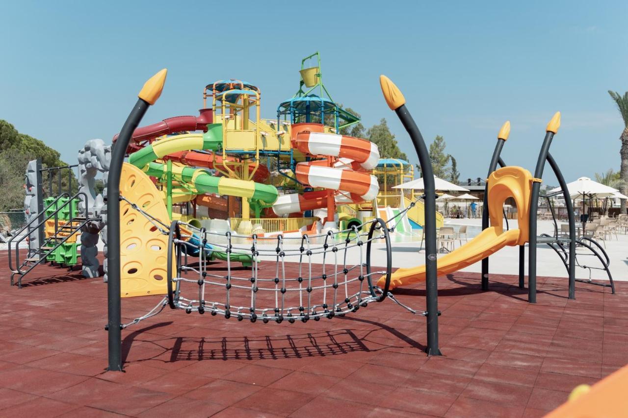 Helea Lifestyle Beach Resort Kallithea  Bagian luar foto Playground in the park