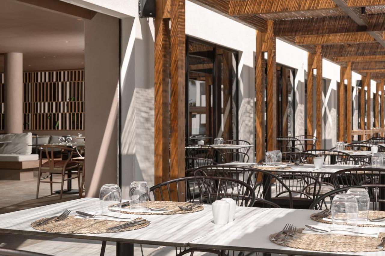 Helea Lifestyle Beach Resort Kallithea  Bagian luar foto Restaurant